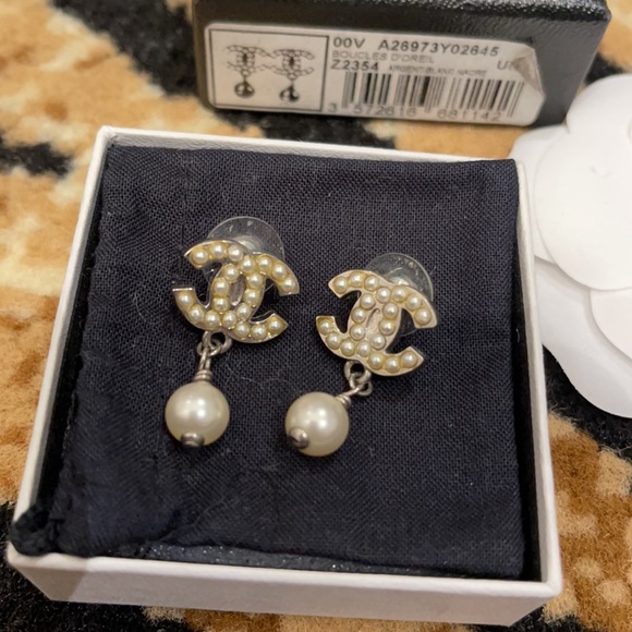 Chanel earrings Pearl VIntage - Picture 2 of 4